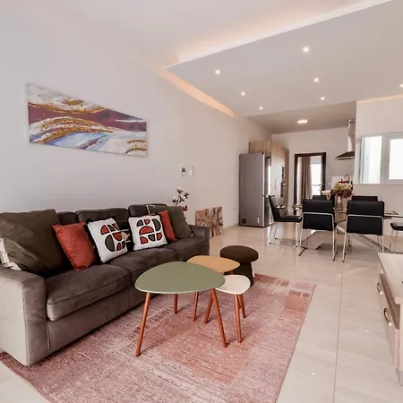 Superb 3 Bed Penthouse With Large Terrace * Sliema