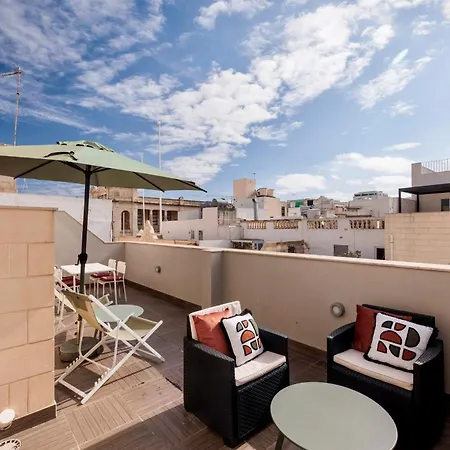 Superb 3 Bed Penthouse With Large Terrace