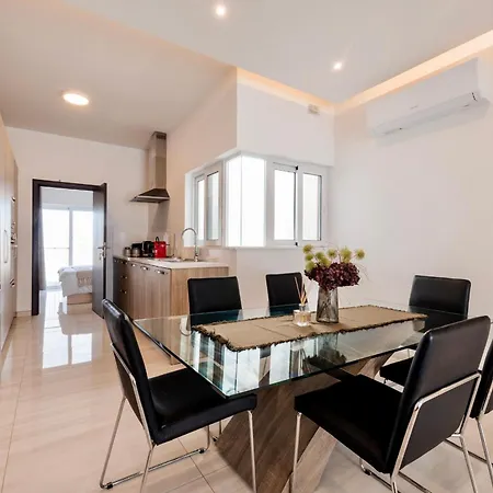 דירה Superb 3 Bed Penthouse With Large Terrace *